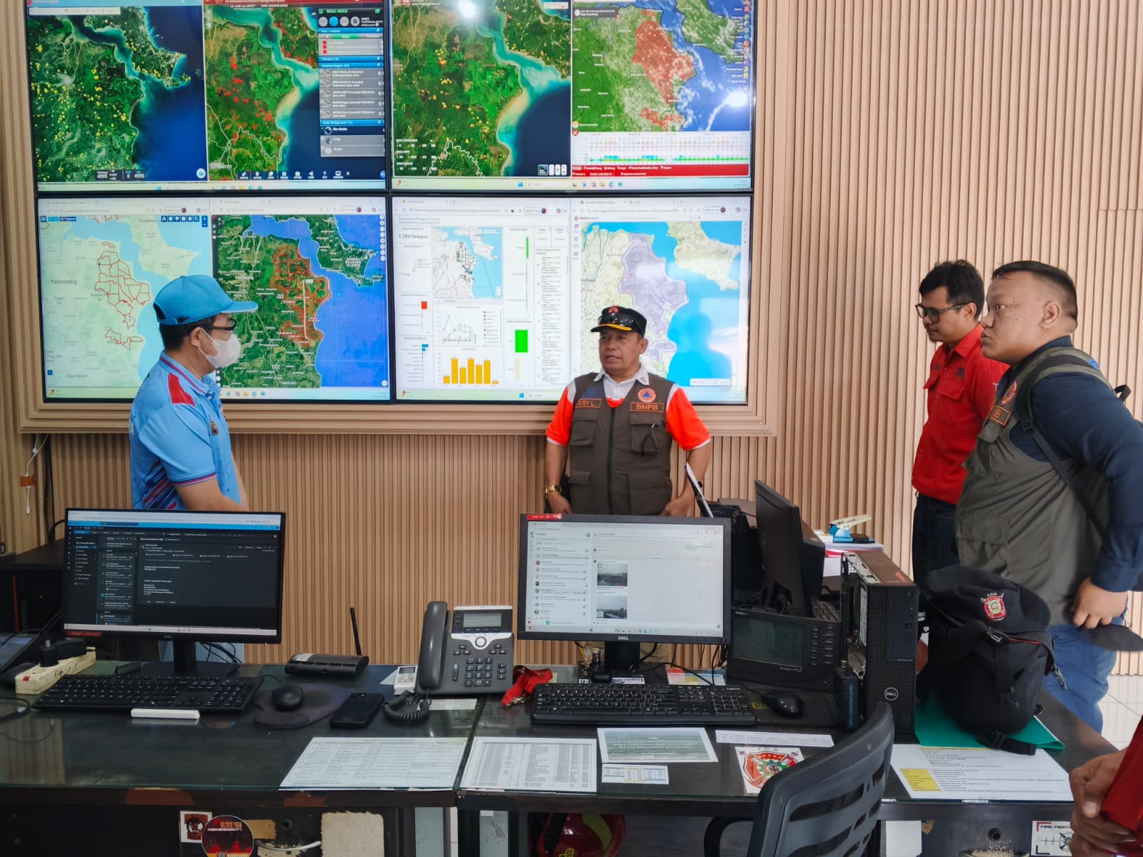Command Center APP Group yang digunakan untuk memantau titik panas secara real time (Dok. Humas BNPB)
